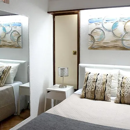 2 Bedrooms With Sea View Balcony And Wifi At 公寓 塞辛布拉