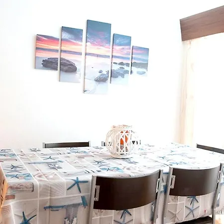 Lejlighed 2 Bedrooms With Sea View Balcony And Wifi At *